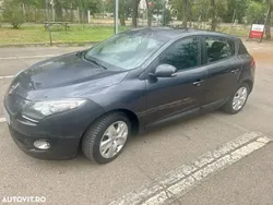 Gri Utilizat 2012 Renault Mégane III Hatchback | 3.250 EUR (Super Preț)