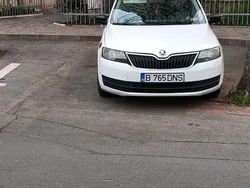 Alb Utilizat 2015 Skoda Rapid Berlinǎ | 4.700 EUR