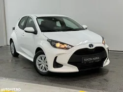 Alb Utilizat 2023 Toyota Yaris Hybrid Eco | 20.229 EUR