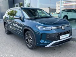 Albastru Nouă 2025 VW Tayron Life SUV | 40.899 EUR