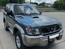 Culoareverde Utilizat 2001 Nissan Patrol SUV | 19.000 EUR (Puțin scump)