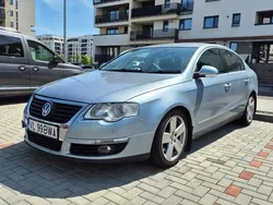 Albastru Utilizat 2006 VW Passat Sportline Berlinǎ | 1.399 EUR (Super Preț)