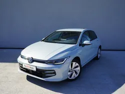 Albastru mediu normal Nouă 2025 VW Golf VIII Life | 26.990 EUR (Super Preț)