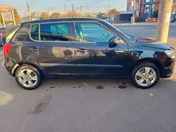 Negru Utilizat 2014 Skoda Fabia Hatchback | 5.850 EUR (Scump)