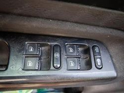 Utilizat 2001 VW Golf IV Hatchback | 950 EUR (Preț OK)