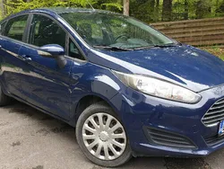 Albastru Utilizat 2015 Ford Fiesta Hatchback | 5.700 EUR (Puțin scump)
