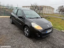 Negru Utilizat 2011 Renault Clio III Dynamique Hatchback | 3.000 EUR