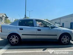 Gri Utilizat 2008 Opel Astra Berlinǎ | 1.400 EUR (Preț bun)