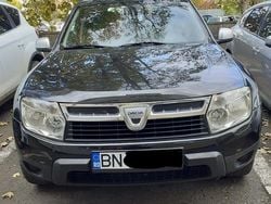 Culoarenegru Utilizat 2011 Dacia Duster Ambiance SUV | 4.950 EUR (Preț OK)