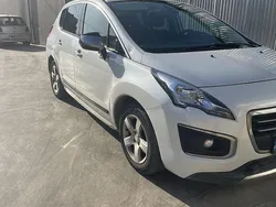 Culoarealb Utilizat 2014 Peugeot 3008 SUV | 6.199 EUR