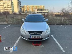 Gri Utilizat 2008 Kia Ceed 2 Hatchback | 3.500 EUR