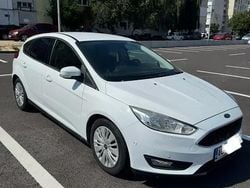 Alb Utilizat 2015 Ford Focus Hatchback | 5.400 EUR (Preț bun)