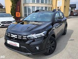 Culoarenegru Utilizat 2024 Dacia Sandero Expression Hatchback | 15.490 EUR (Scump)