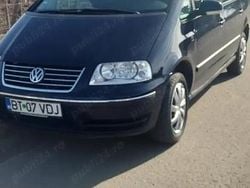Utilizat 2010 VW Sharan Monovolum | 4.200 EUR (Super Preț)