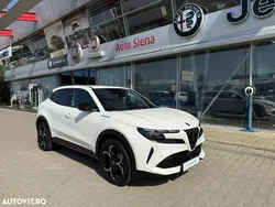 Alb Nouă 2025 Alfa Romeo GT Junior Edizione Speciale SUV | 27.830 EUR