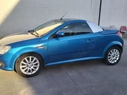 Utilizat 2004 Opel Tigra | 1.500 EUR