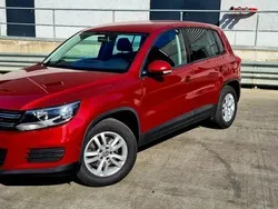 Rosu Utilizat 2014 VW Tiguan LOUNGE SUV | 10.200 EUR (Preț OK)