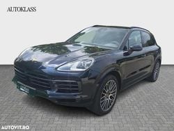 Culoarealbastru Utilizat 2023 Porsche Cayenne SUV | 83.999 EUR (Super Preț)