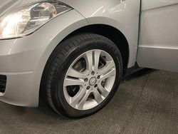 Culoareargint Utilizat 2009 Mercedes A180 Break | 3.100 EUR (Preț bun)