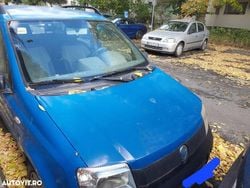 Culoarealbastru Utilizat 2006 Fiat Panda Hatchback | 1.400 EUR (Preț bun)