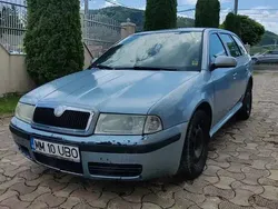 Gri Utilizat 2004 Skoda Octavia Break | 950 EUR (Preț bun)