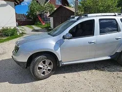 Argint Utilizat 2017 Dacia Duster Lauréate SUV | 9.149 EUR (Preț bun)