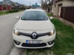 Alb Utilizat 2015 Renault Fluence Berlinǎ | 6.000 EUR