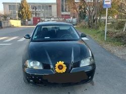 Negru Utilizat 2005 Seat Ibiza Berlinǎ | 800 EUR (Super Preț)