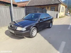 Culoarealte culori Utilizat 2010 Skoda Octavia Tour Berlinǎ | 2.400 EUR (Super Preț)