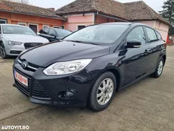 Negru Utilizat 2012 Ford Focus Trend Berlinǎ | 4.650 EUR (Preț OK)