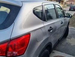 Utilizat 2010 Nissan Qashqai SUV | 4.500 EUR (Preț bun)