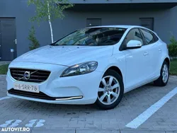 Alb Utilizat 2013 Volvo V40 Momentum Break | 6.499 EUR (Preț OK)