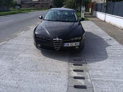 Culoarenegru Utilizat 2006 Alfa Romeo 159 Hatchback | 2.900 EUR