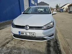 Culoarealb Utilizat 2018 VW Golf VII Trendline Berlinǎ | 10.800 EUR (Preț bun)