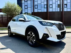 Alb Utilizat 2022 Peugeot 2008 SUV | 13.290 EUR (Super Preț)