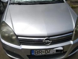 Argintiu Utilizat 2005 Opel Astra Hatchback | 1.600 EUR (Preț OK)