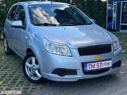Culoareargint Utilizat 2011 Chevrolet Aveo | 1.999 EUR