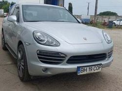Gri Utilizat 2011 Porsche Cayenne GTS SUV | 21.500 EUR