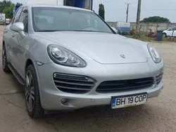 Gri Utilizat 2011 Porsche Cayenne GTS SUV | 21.500 EUR