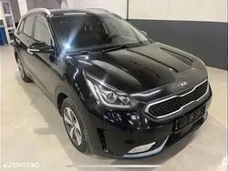 Negru Utilizat 2018 Kia Niro SUV | 11.999 EUR