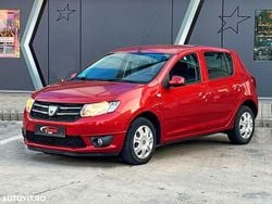 Culoarerosu Utilizat 2014 Dacia Sandero Lauréate Hatchback | 4.390 EUR (Preț bun)