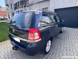 Albastru Utilizat 2011 Opel Zafira Monovolum | 2.200 EUR