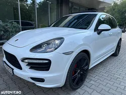 Alb Utilizat 2013 Porsche Cayenne SUV | 26.000 EUR