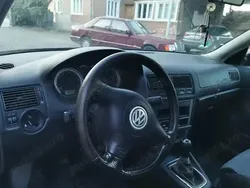 Utilizat 2003 VW Golf IV Berlinǎ | 1.000 EUR