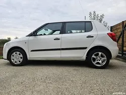 Alb Utilizat 2009 Skoda Fabia Hatchback | 1.680 EUR