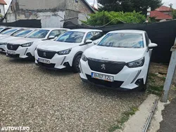 Alb Utilizat 2021 Peugeot 2008 Active SUV | 12.202 EUR (Preț bun)