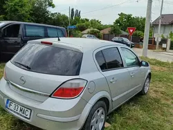 Argintiu Utilizat 2005 Opel Astra Hatchback | 1.500 EUR (Preț OK)