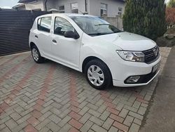 Alb Utilizat 2019 Dacia Sandero Hatchback | 4.700 EUR (Super Preț)