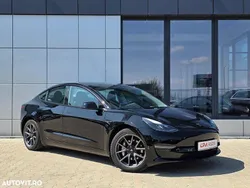 Culoarenegru Utilizat 2021 Tesla Model 3 Berlinǎ | 29.477 EUR (Preț bun)