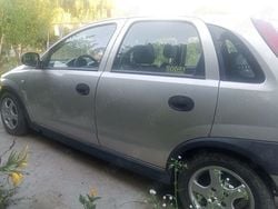 Utilizat 2001 Opel Corsa Berlinǎ | 1.400 EUR